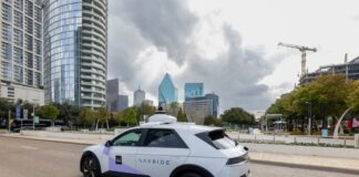 Uber запускає службу Robotaxi в Далласі разом з Avride