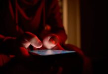 Roboti AI do roku 2027 předčí lidský provoz na internetu