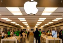 Apple закриє свій перший об’єднаний роздрібний магазин