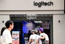 Миша Logitech зі складною конструкцією