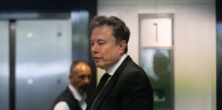 Musk Turun dengan Mudah. Lagi.