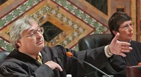 Правова сіра зона: чому прикордонники можуть вилучити вашу електроніку без підстав